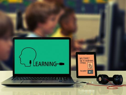 E-learning © Gerd Altmann/Pixabay E-learning © Gerd Altmann/Pixabay